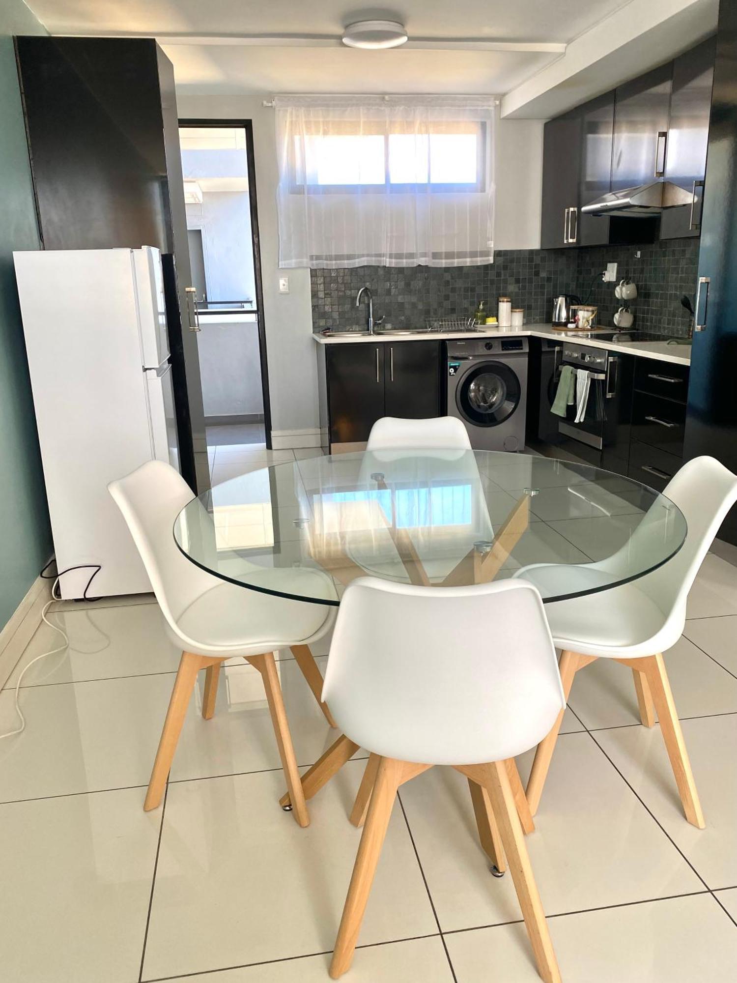 C&J City Centre Airbnb Apartment Windhoek Exterior foto